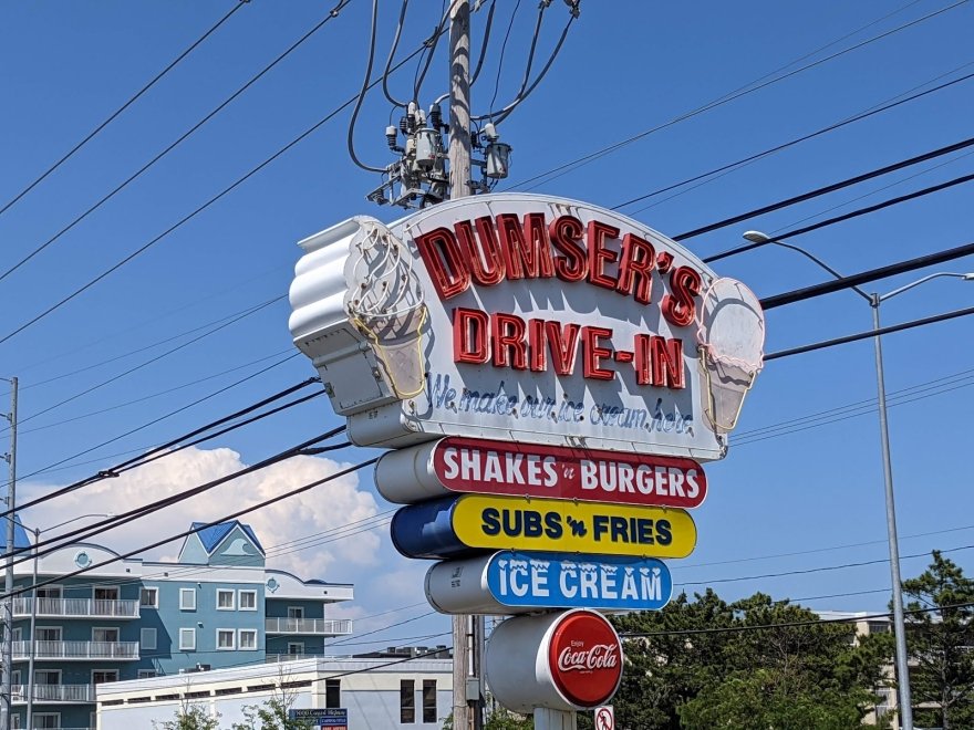 Dumser's Dairyland Drive-In