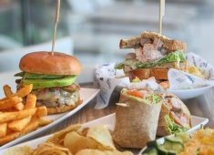 Coral Reef Restaurant & Bar