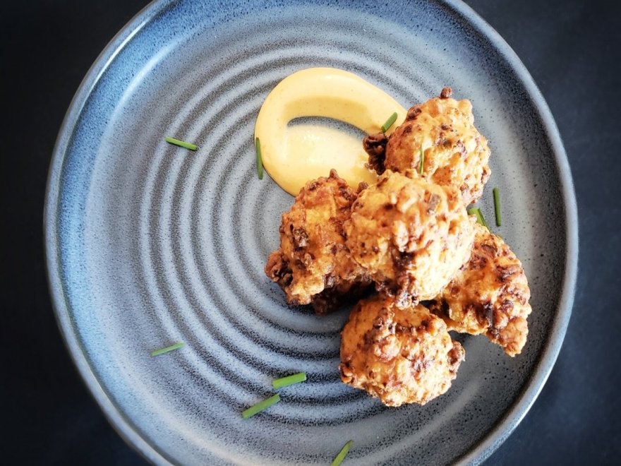 Coral Reef Restaurant & Bar